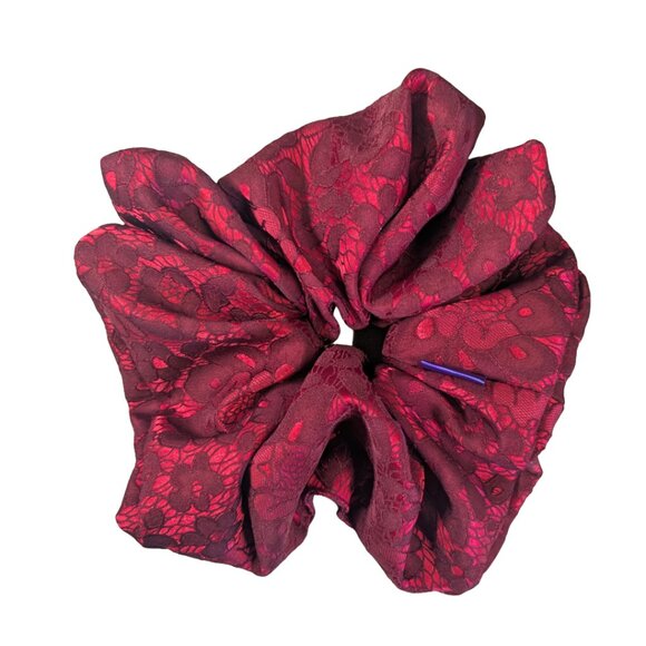 Jumbo satin scrunchie floral pattern for special occasions weddings, anniversary - Picture 1 of 4